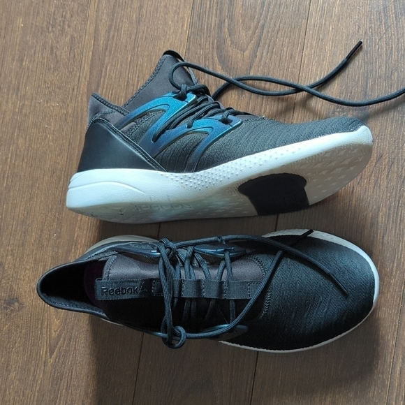 HP. Reebok Hayasu LimitedBlack/Oil Slick-White-Volt (W) - Picture 6 of 14